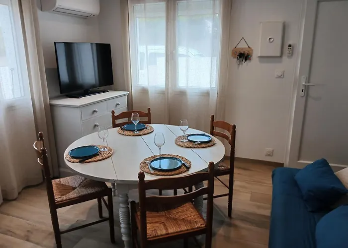 Les Rougets Nyaraló Narbonne